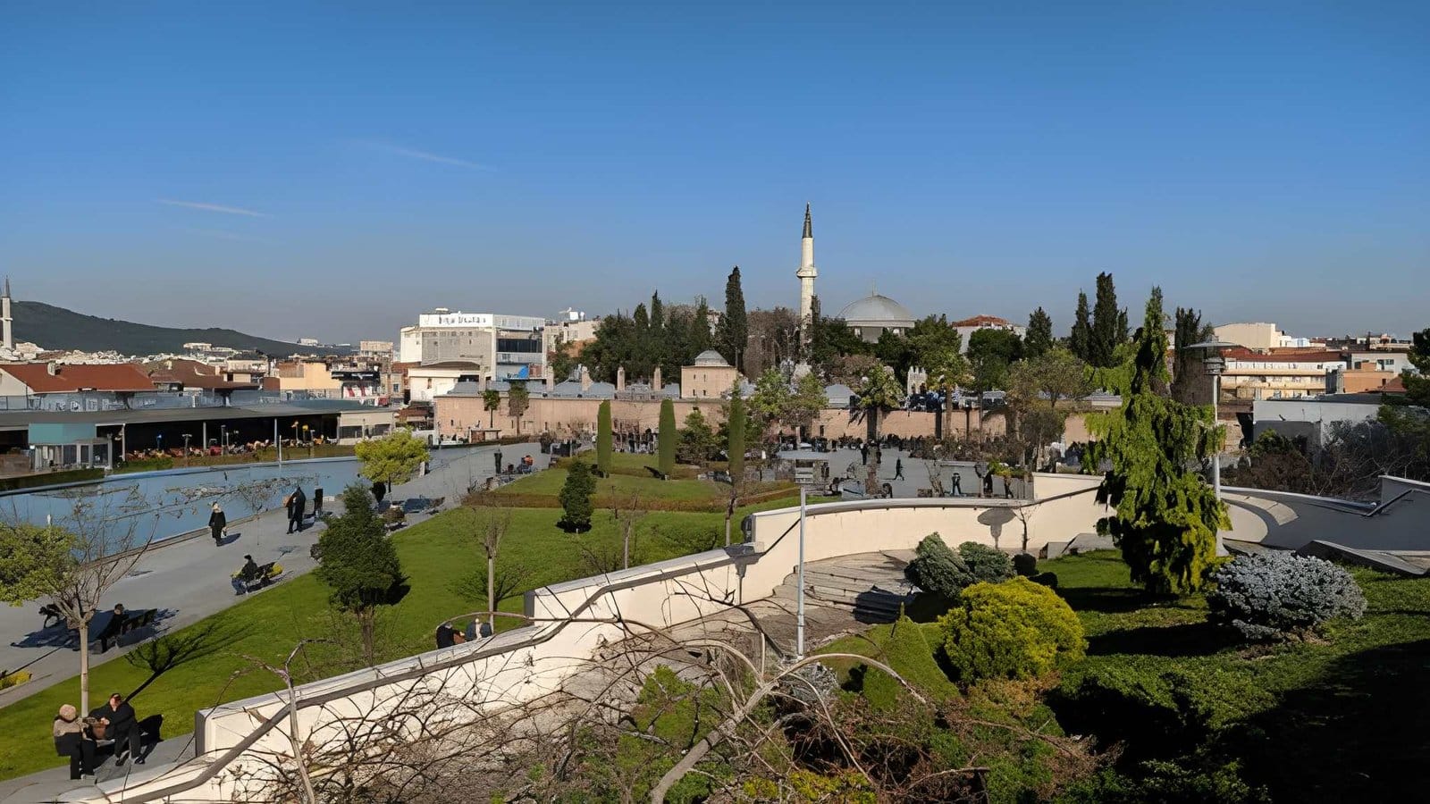 Yapay zeka chatbot kurulumu ve akıllı canlı destek sistemi.